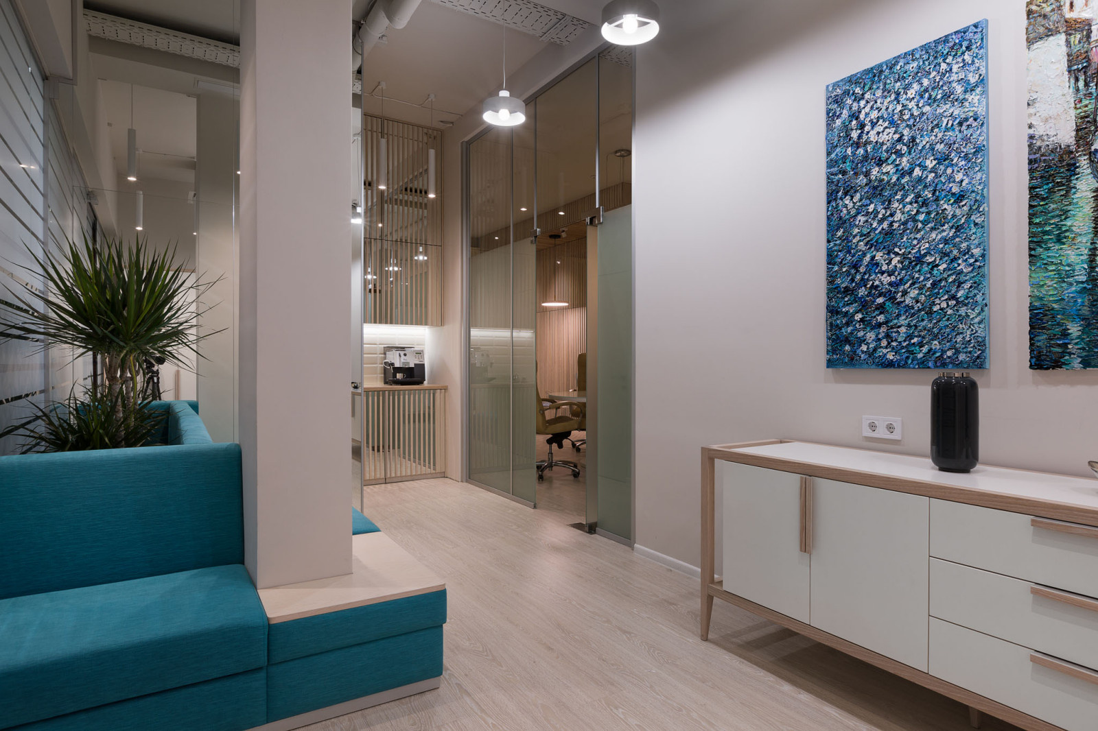 Офис турагенства Atmosphere Club :: 100м2