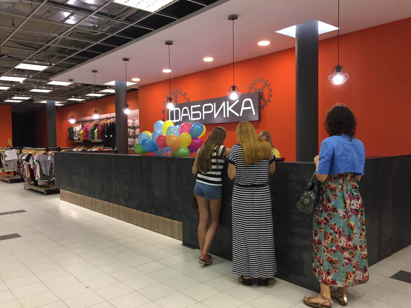 Сток одежды Фабрика :: 700м2