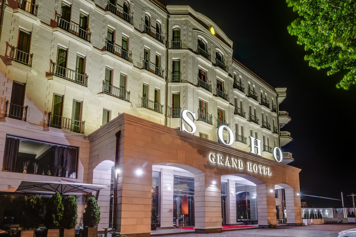 Обложка проекта: SOHO GRAND HOTEL