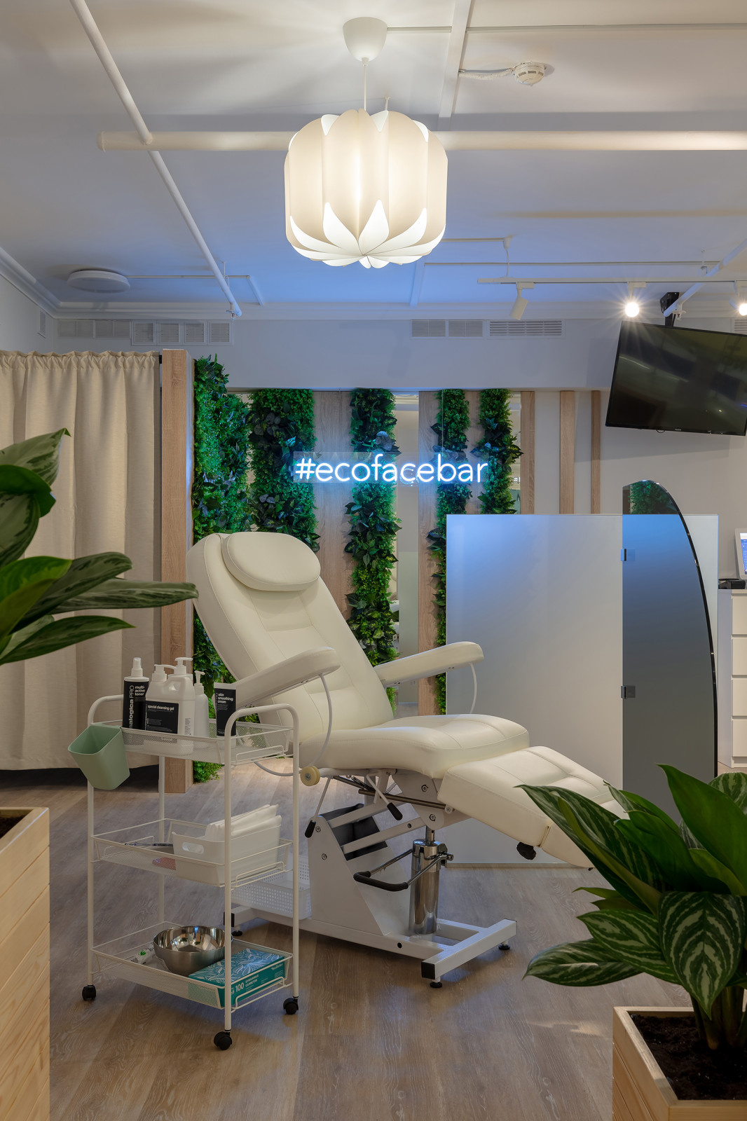 сеть салонов массажа лица EcoFaceBar