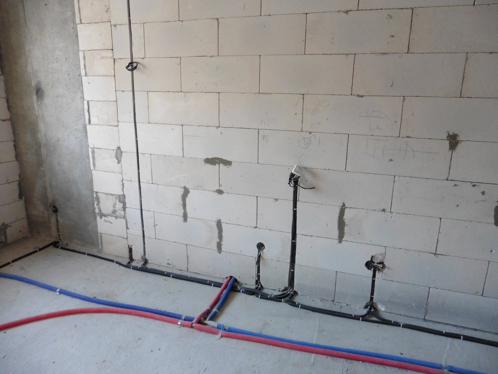 Монтаж электрике в квартирах