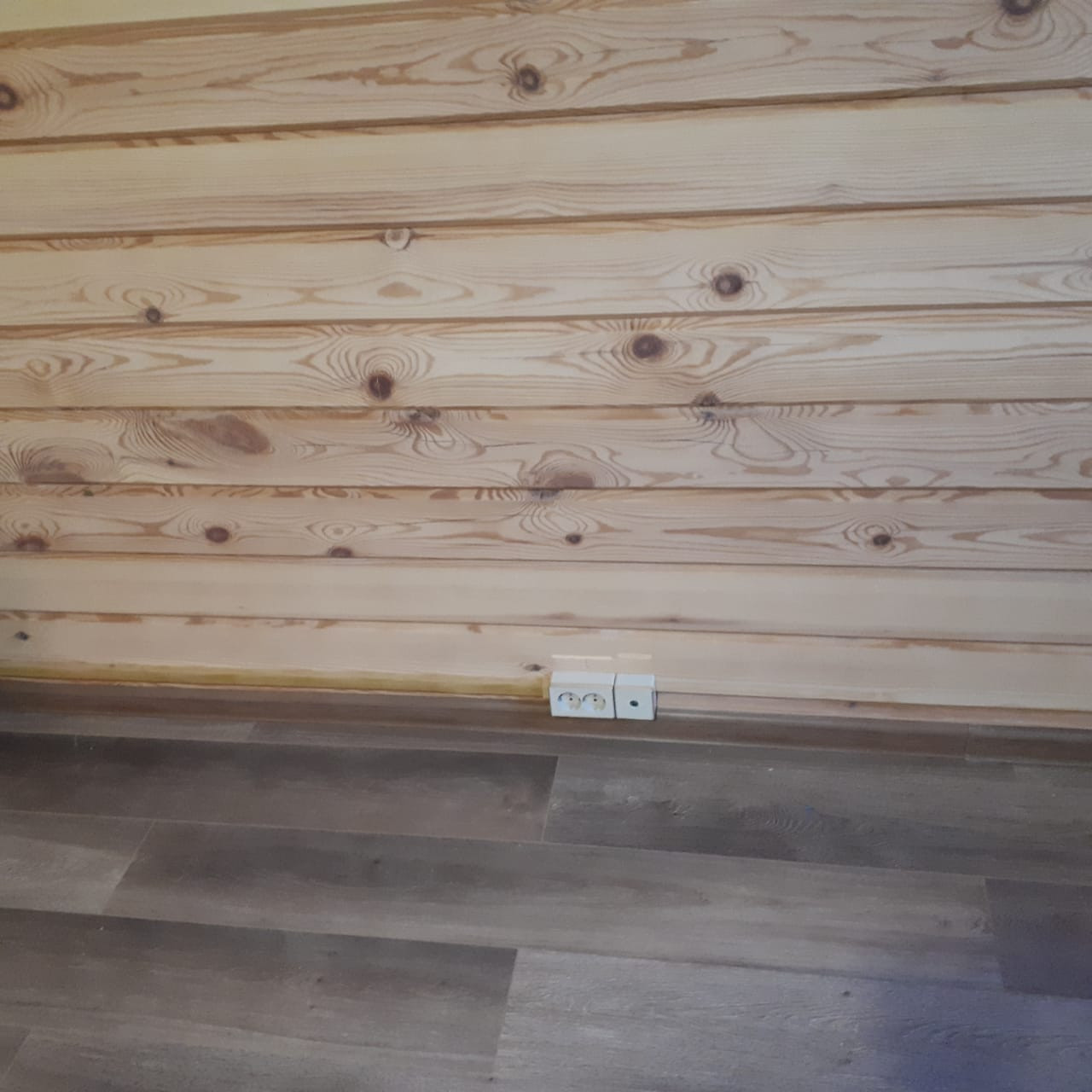 Монтаж электрики в кабель канале