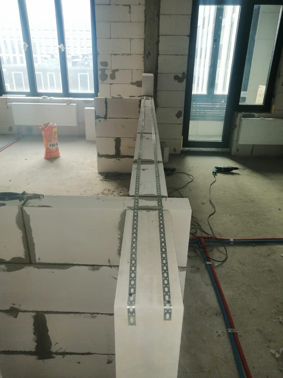 Монтаж межкомнатных перегородок