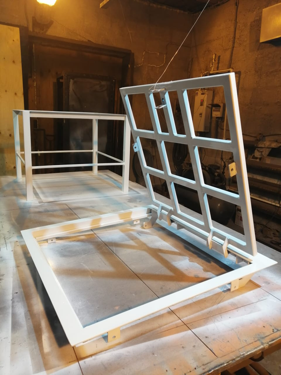 Люки для подполий