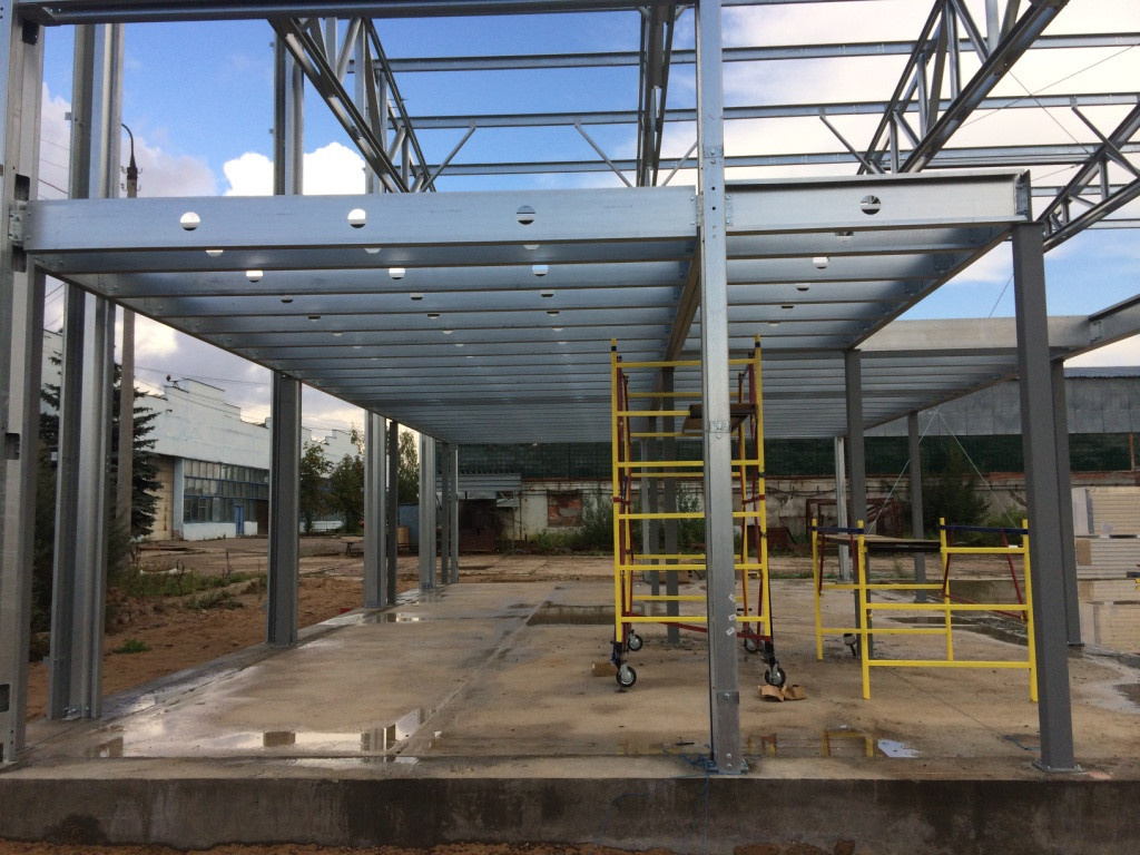 Строительство здания из ЛСТК