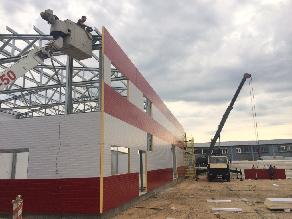 Строительство здания из ЛСТК