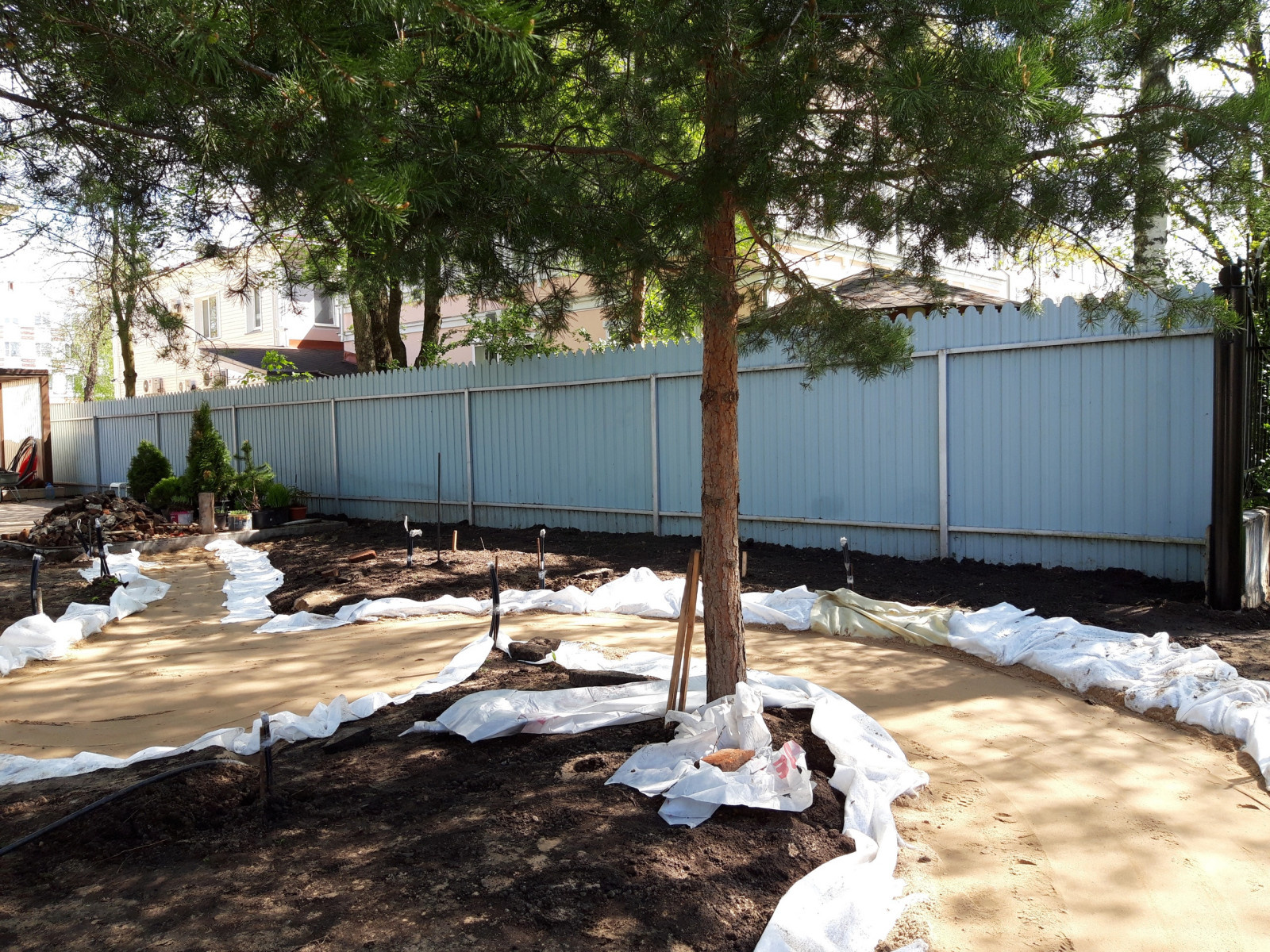 Геометрия в лесу Благоустройство и озеленение сада у исторического дома в центре