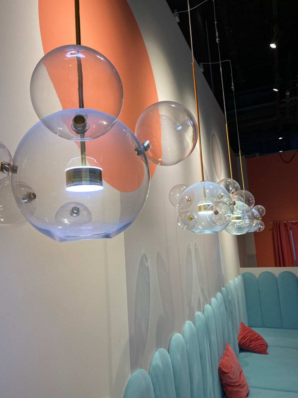 NEON CAFE ТРЦ Ривьера