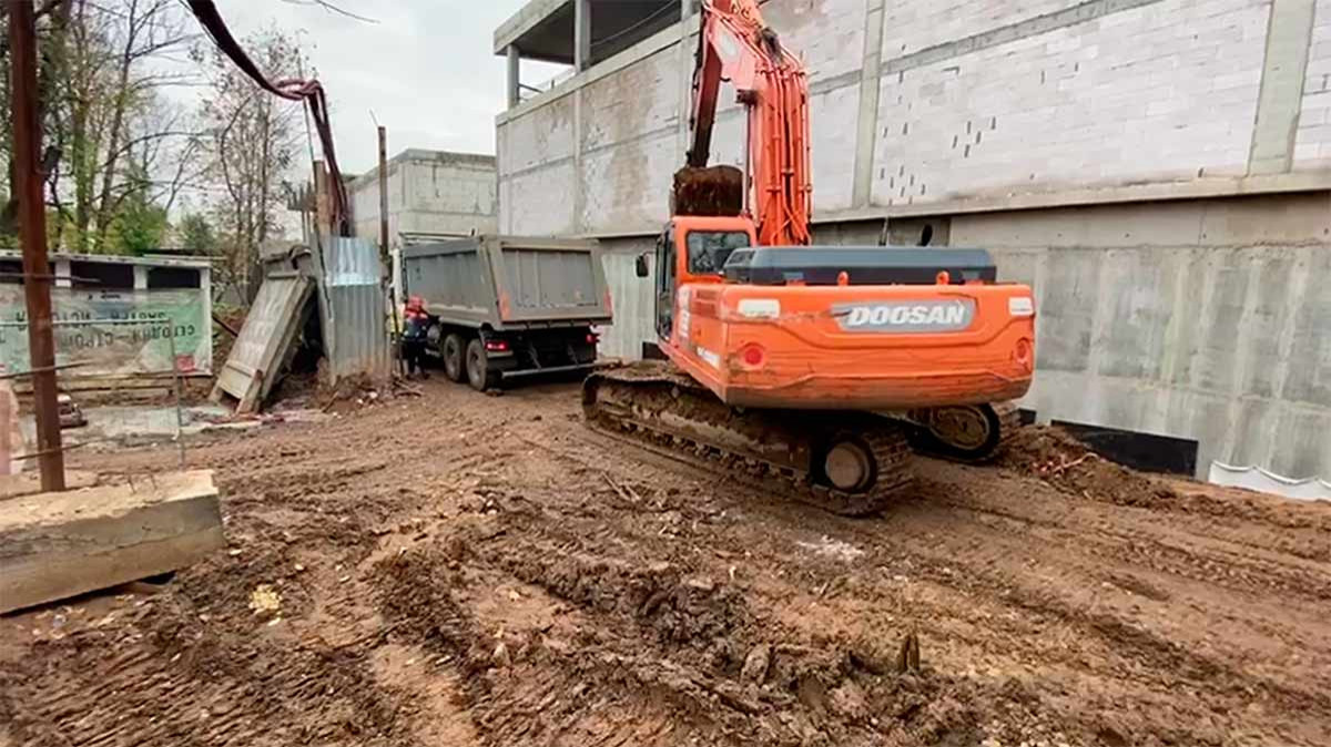 Обложка проекта: Вывоз грунта, Москва, ВДНХ