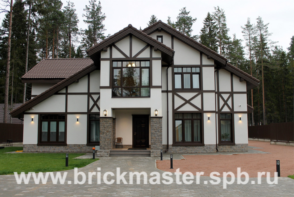 "Альпийское шале" в Рощино, дом площадью 310 кв. м.