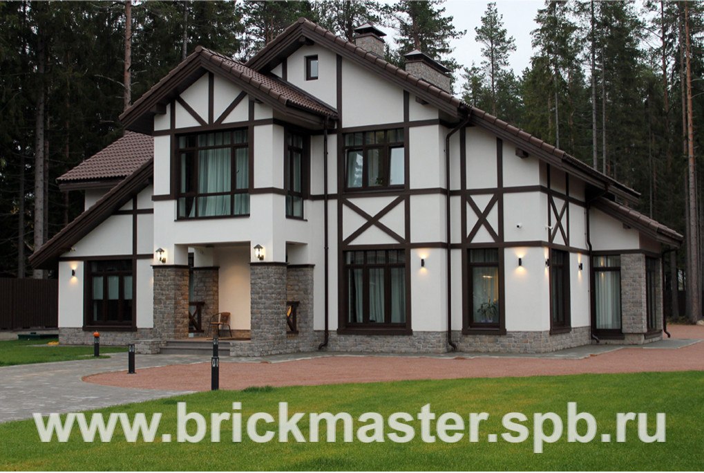 "Альпийское шале" в Рощино, дом площадью 310 кв. м.