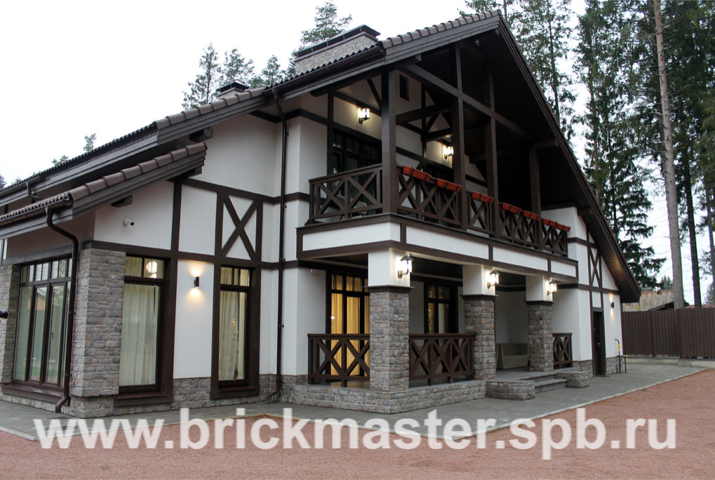 "Альпийское шале" в Рощино, дом площадью 310 кв. м.