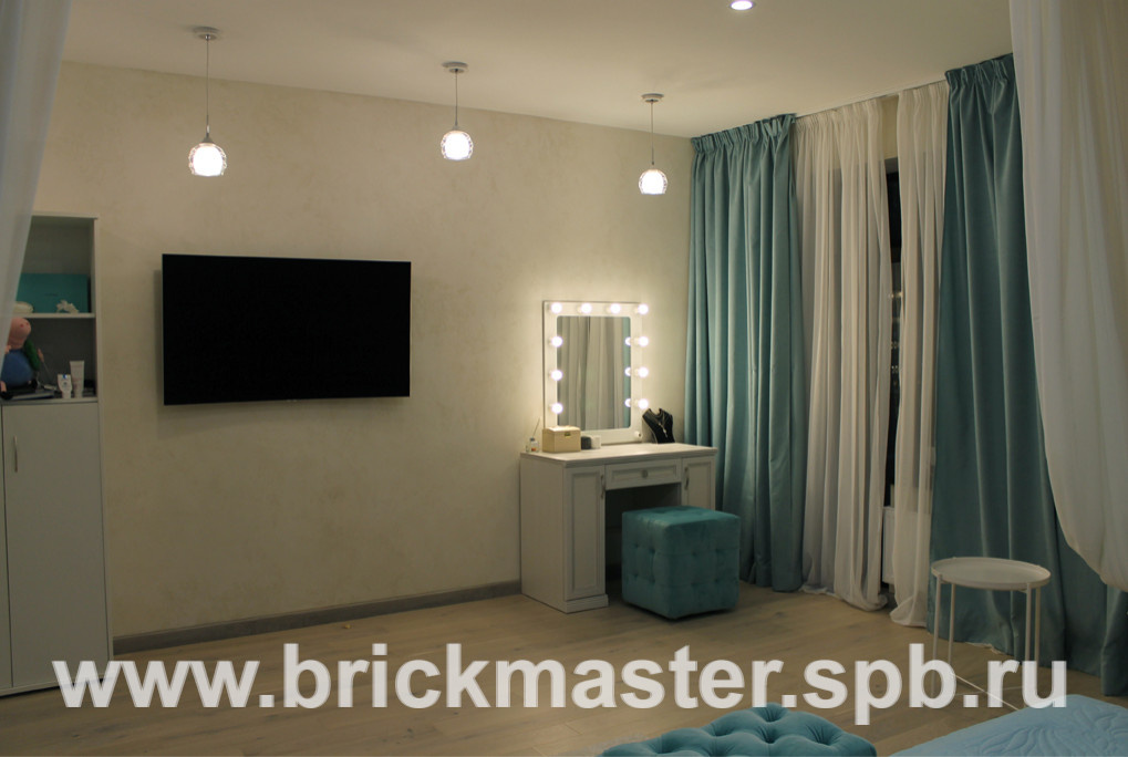 "Альпийское шале" в Рощино, дом площадью 310 кв. м.