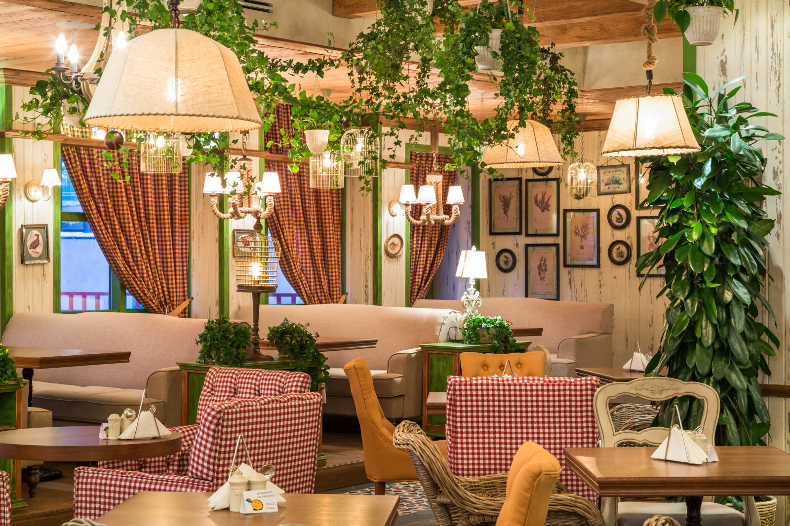 наша мебель в ресторанах