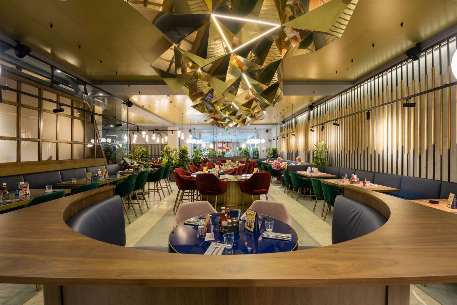 Ресторан BURGER&PIZZETTA в ТРК VEGAS