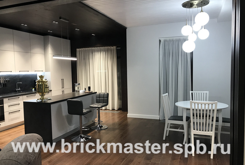 "Альпийское шале" в Рощино, дом площадью 310 кв. м.