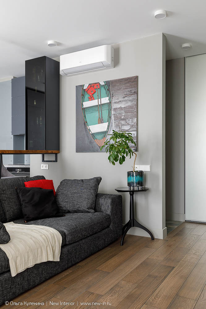 Интерьер квартиры в серых оттенках - 60 м²