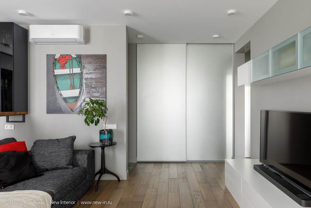 Интерьер квартиры в серых оттенках - 60 м²