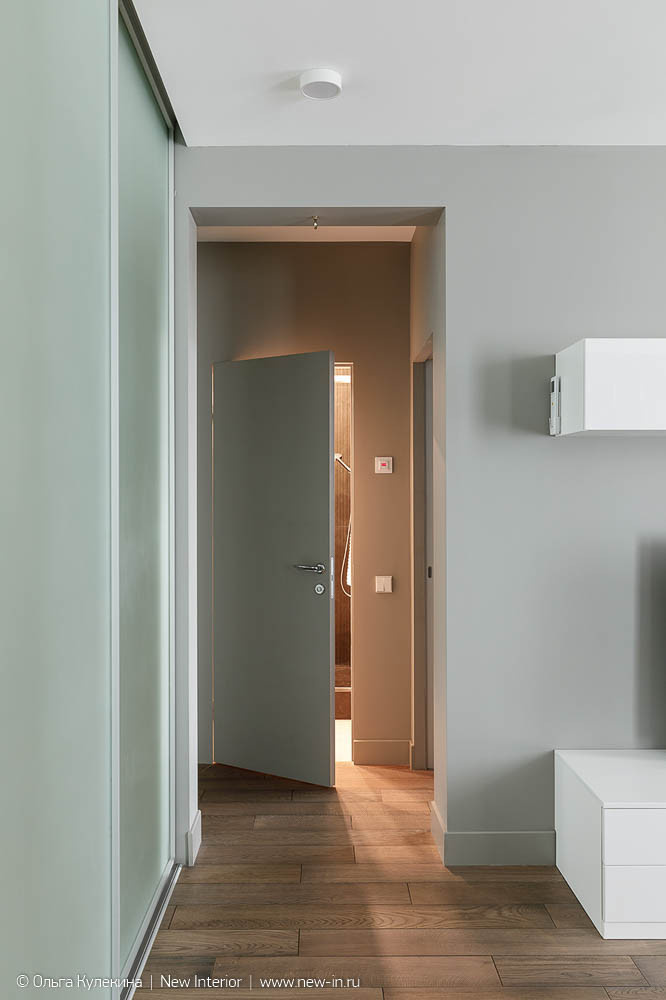 Интерьер квартиры в серых оттенках - 60 м²