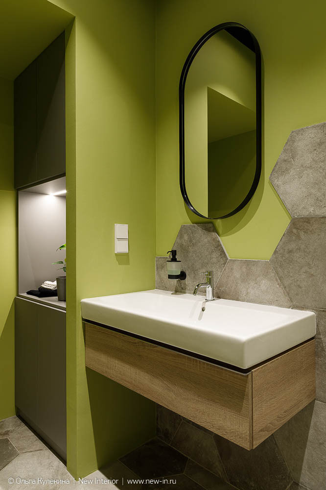 Современный интерьер офиса в историческом здании - 150 м²