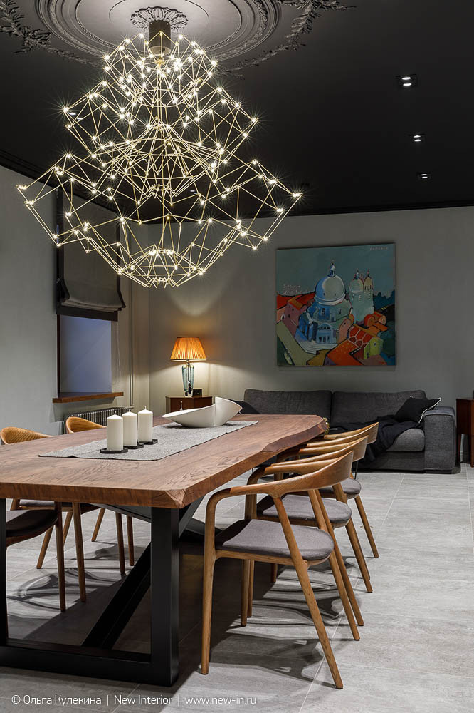 Современный интерьер офиса в историческом здании - 150 м²