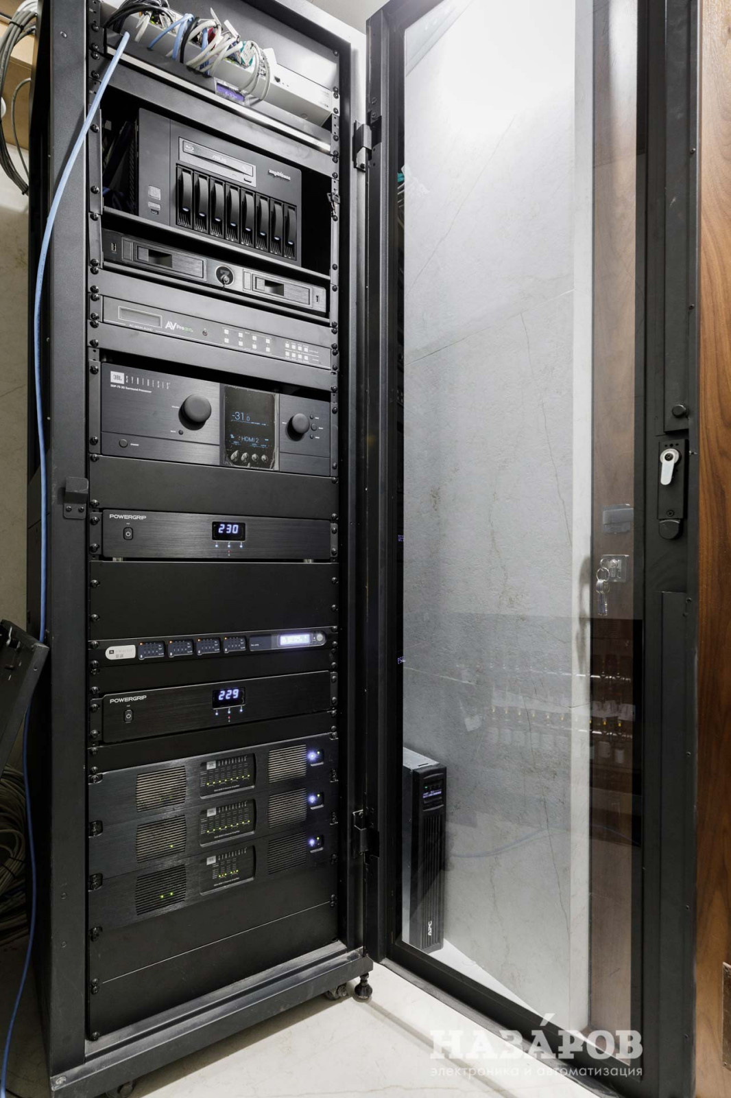 Обложка проекта: Королевский кинозал