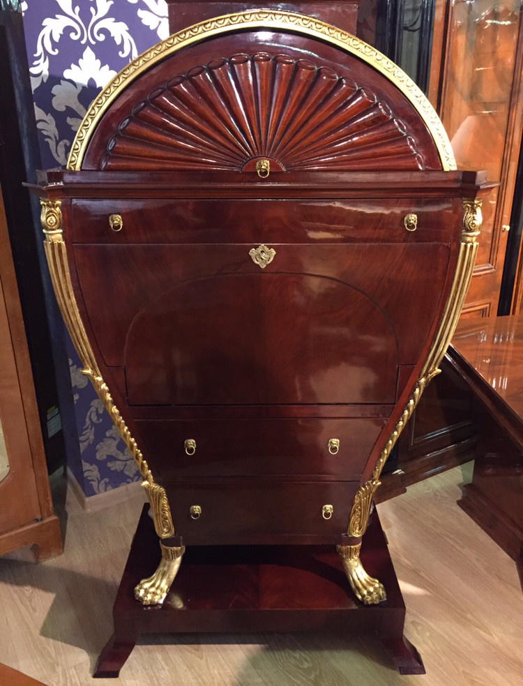 АНТИКВАРНАЯ МЕБЕЛЬ