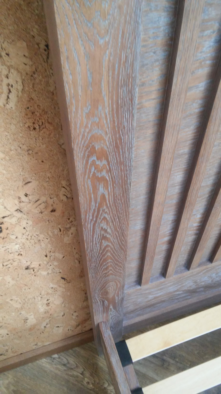 Дубовая кровать