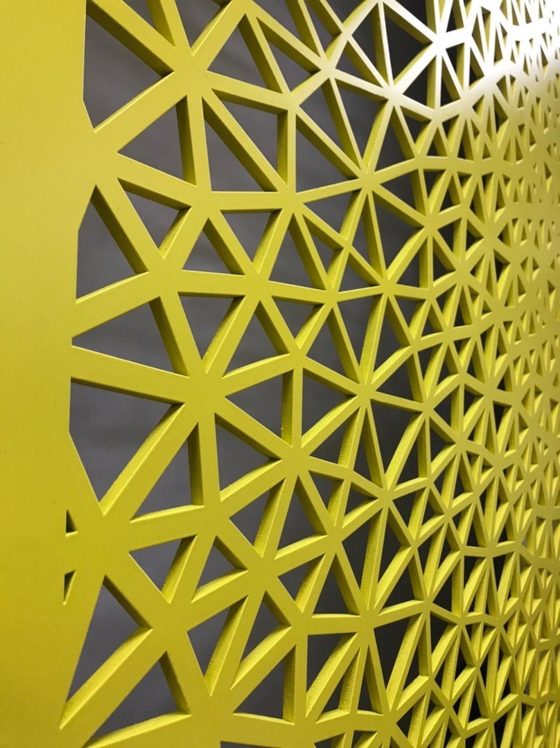 Оформление холла - стойка ресепшн, система хранения, логотип