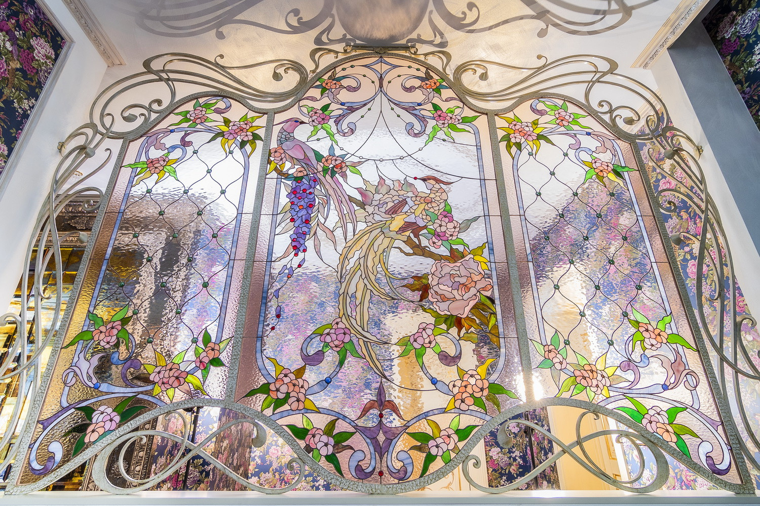 Фотосъемка витража студии "Метаморфоза"