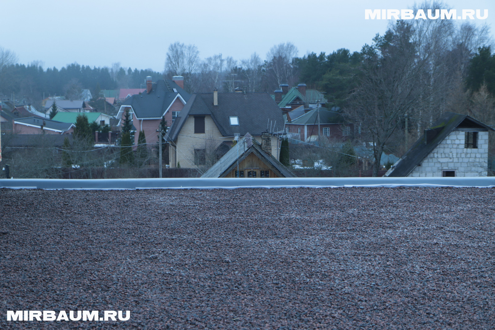 Современный дом на берегу финского залива