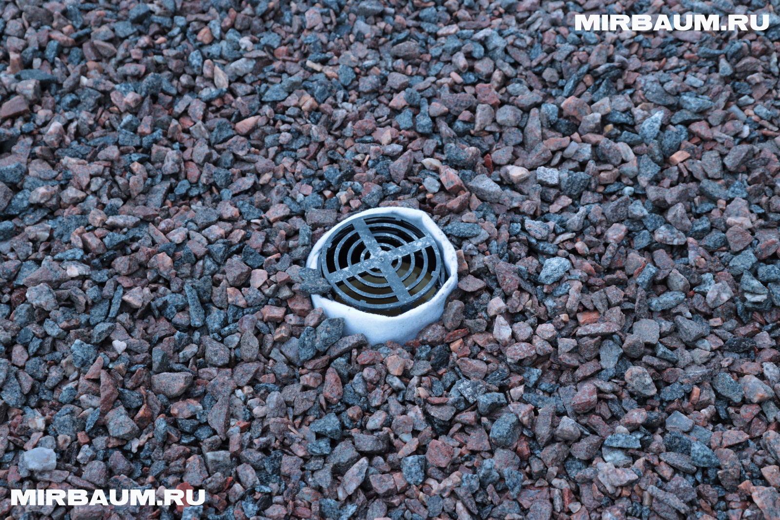 Современный дом на берегу финского залива