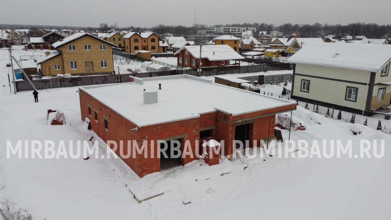 Устройство плоской кровли с покрытием из ПВХ мембраны
