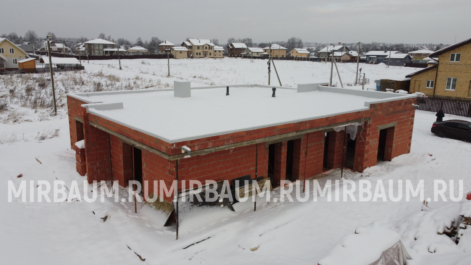 Устройство плоской кровли с покрытием из ПВХ мембраны