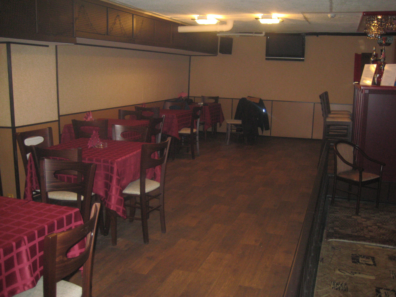 billiard room