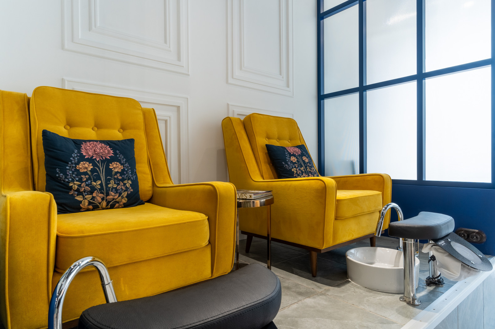 LOGIKA ART-BEAUTY BAR
