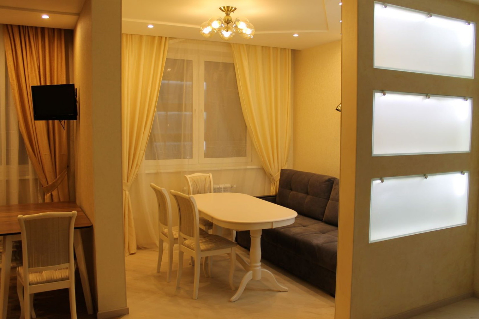 В тесноте, да! 7 советов для маленькой гостиной.