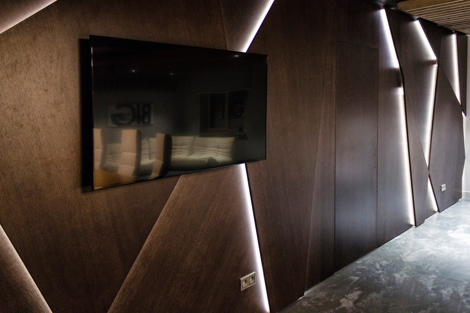 Офис Silver Screen