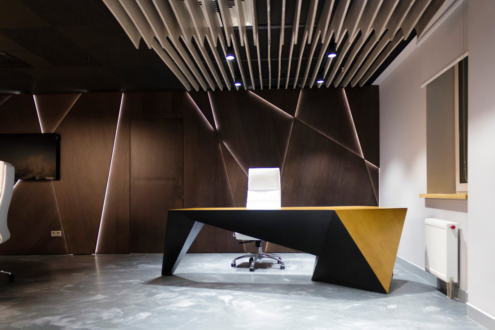 Офис Silver Screen