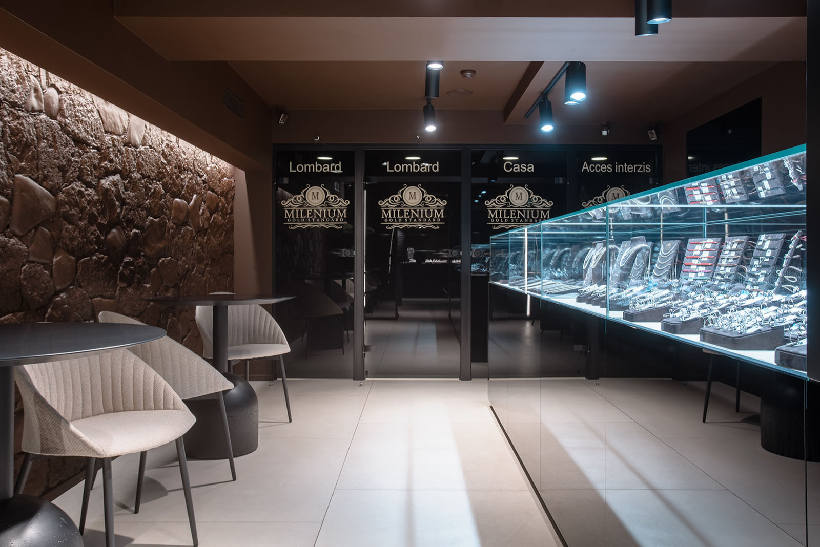 Салон ювелирного завода Милениум (г. Бельцы, Молдова)