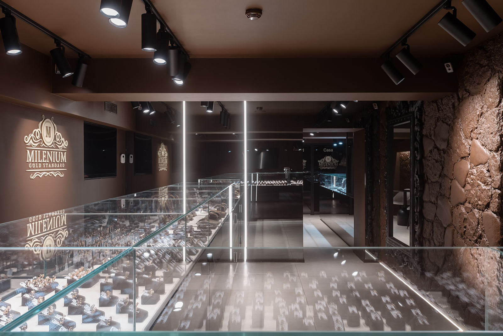 Салон ювелирного завода Милениум (г. Бельцы, Молдова)