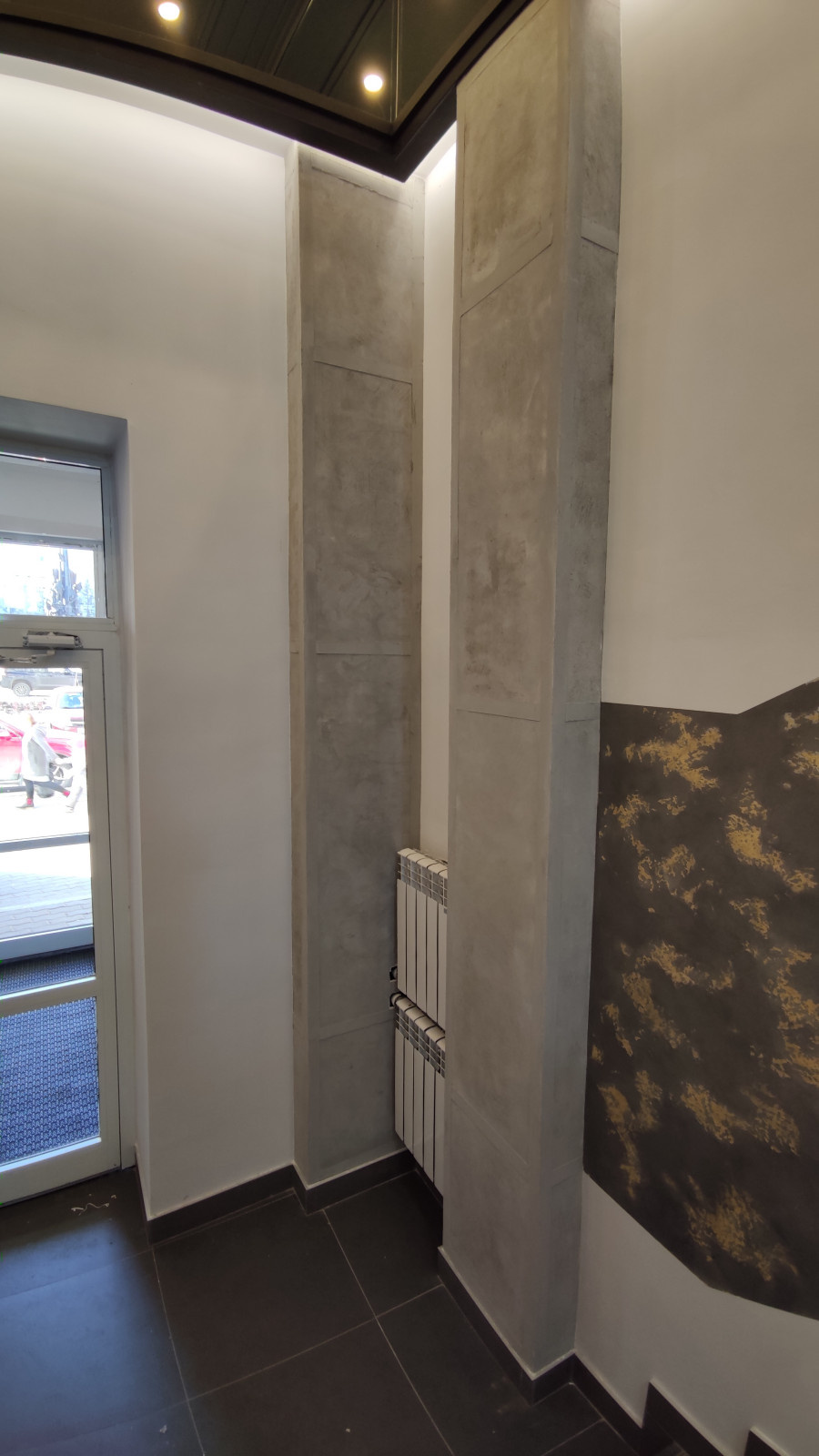 Оформление небольшого торгового центра в г.Северодвинске