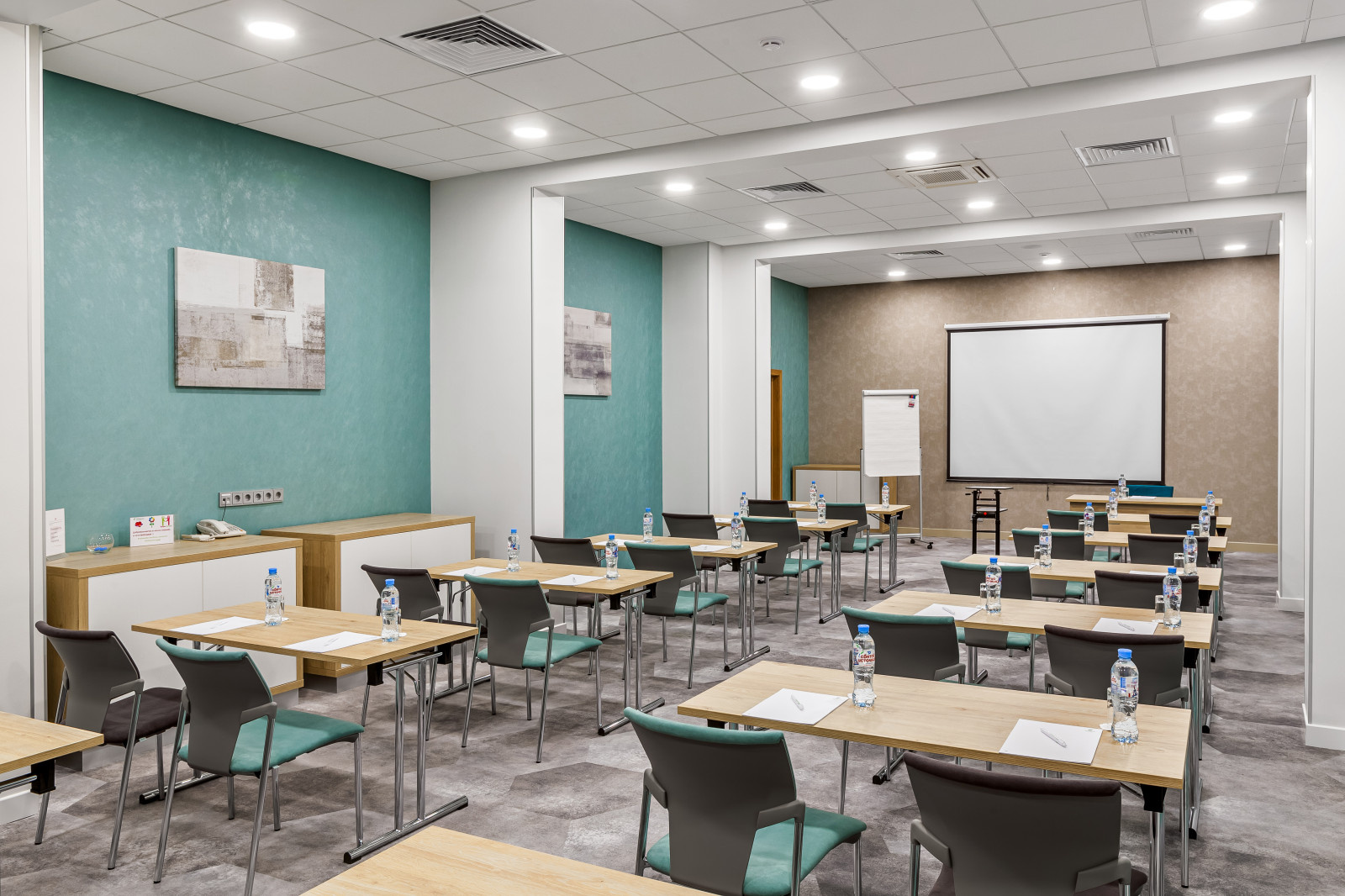 Отель Holiday Inn