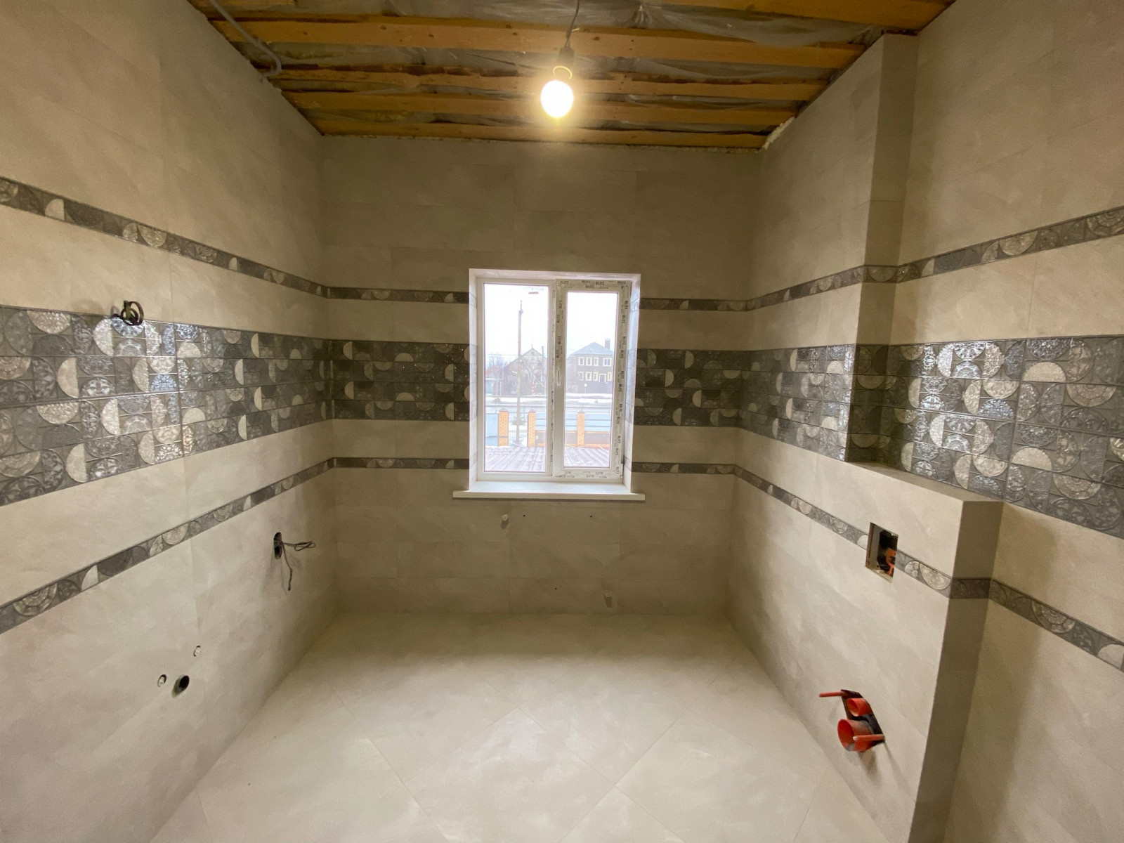 Укладка керамогранита в ваной