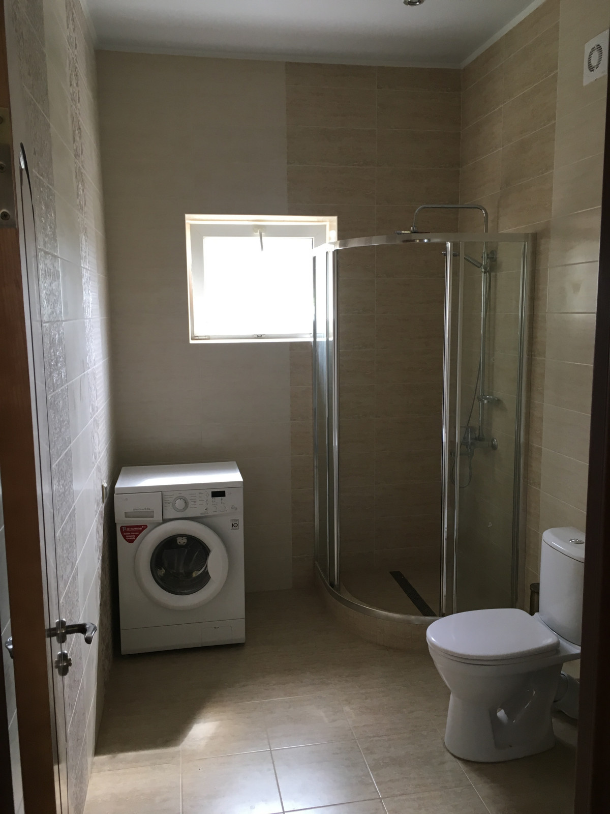 Укладка керамической плитки в ванной