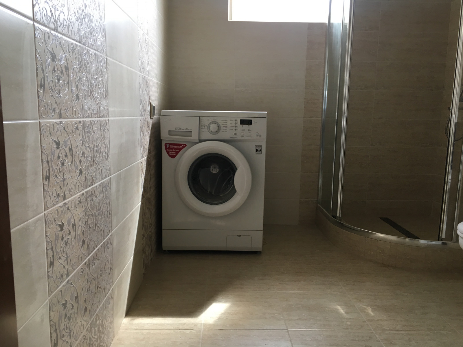 Укладка керамической плитки в ванной