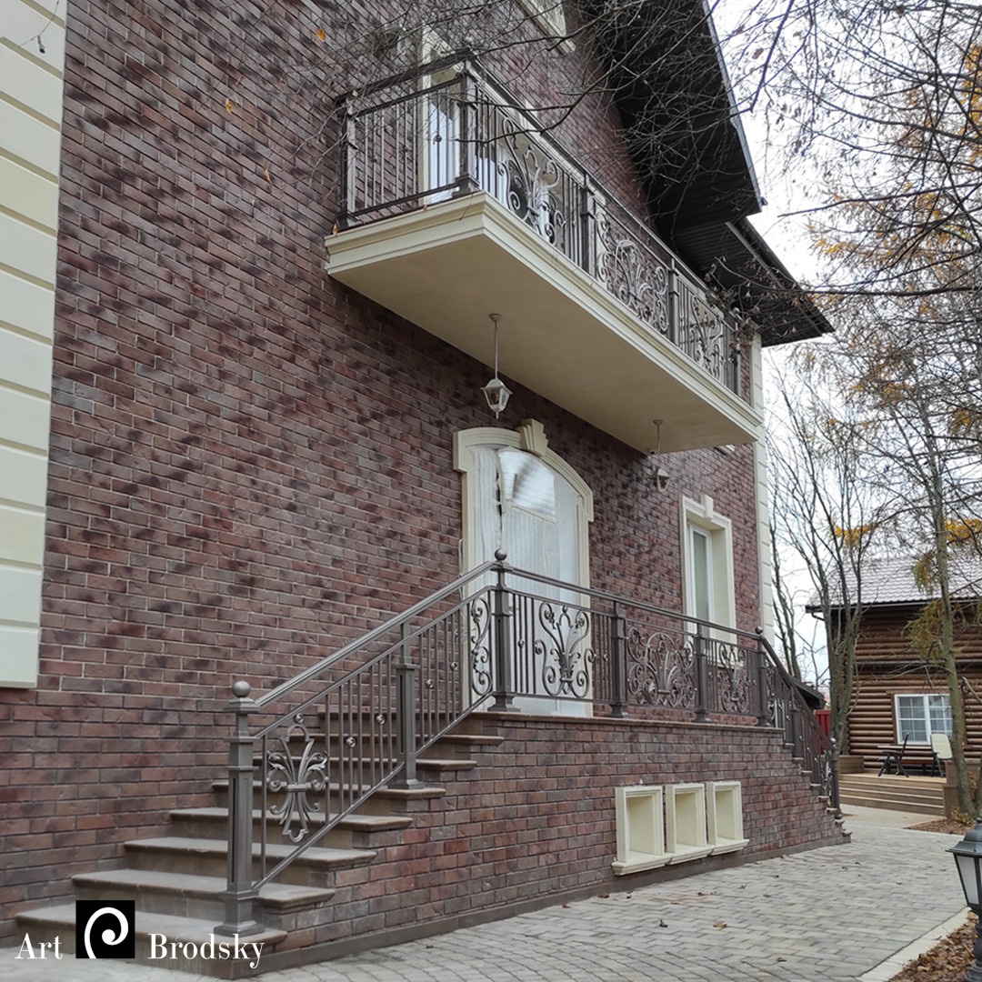 Перила для входной группы