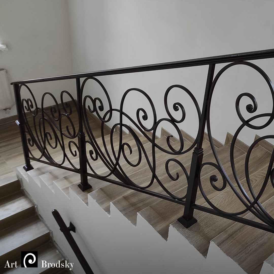 Легкие кованые перила для лестницы