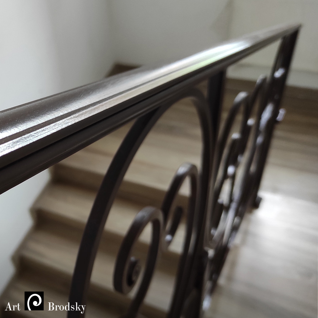 Обложка проекта: Легкие кованые перила для лестницы