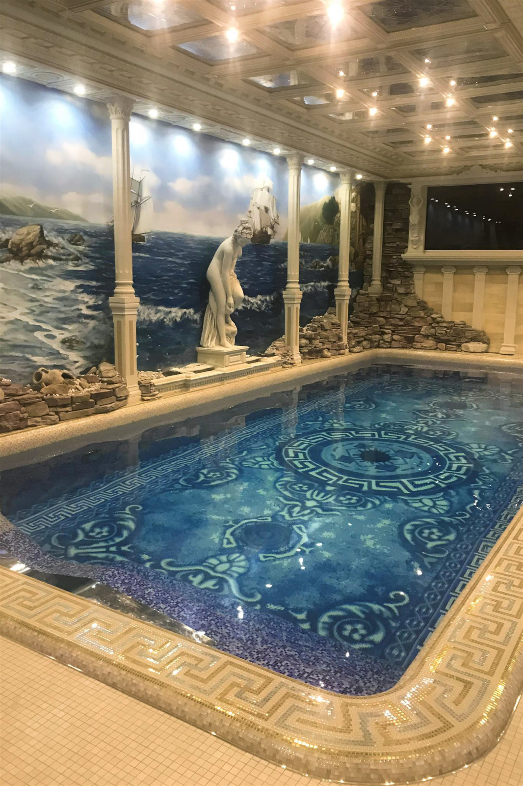 Бассейн «Синий ковер»